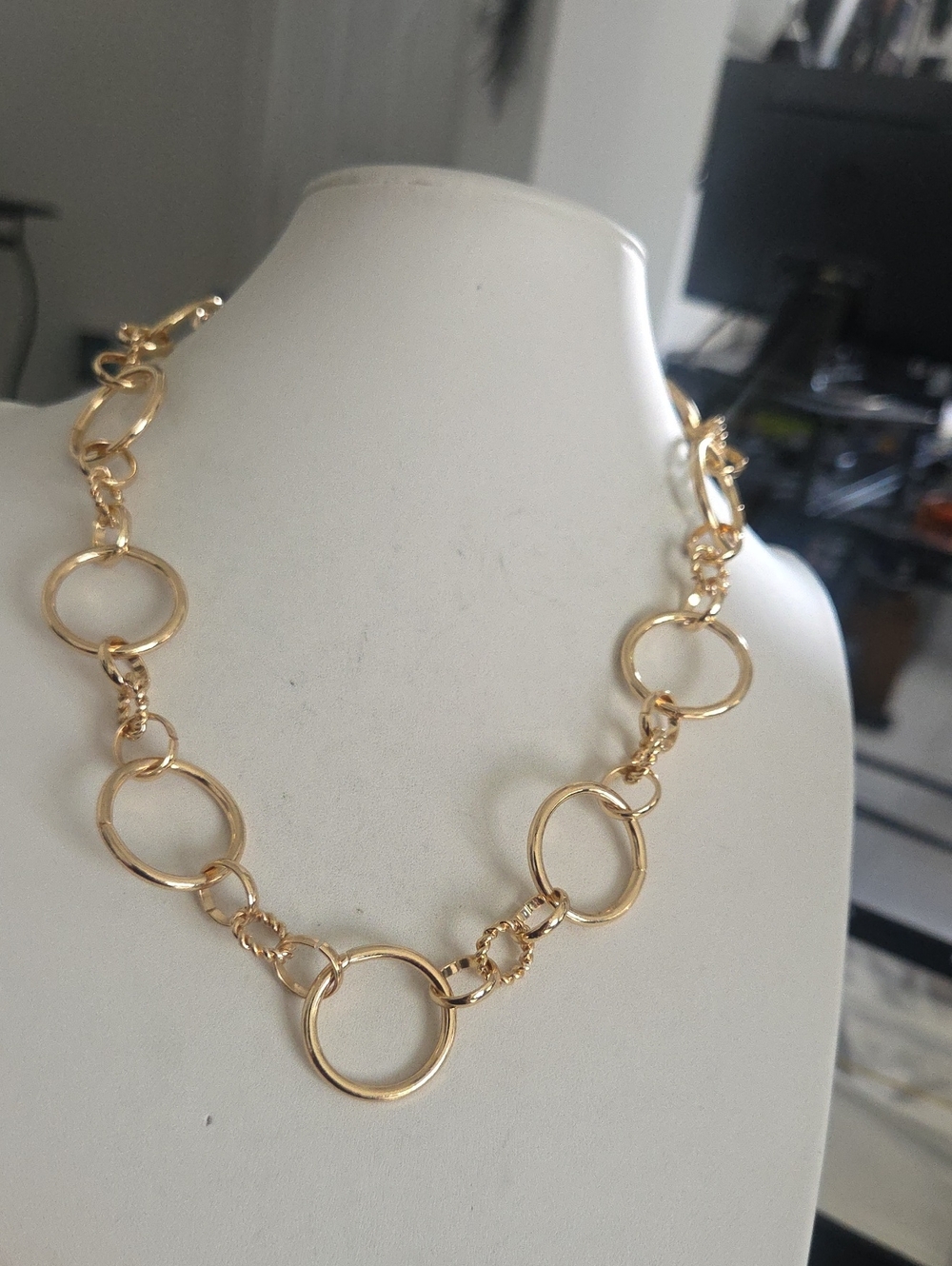 Paparazzi Gold Ring Chain Necklace NWT